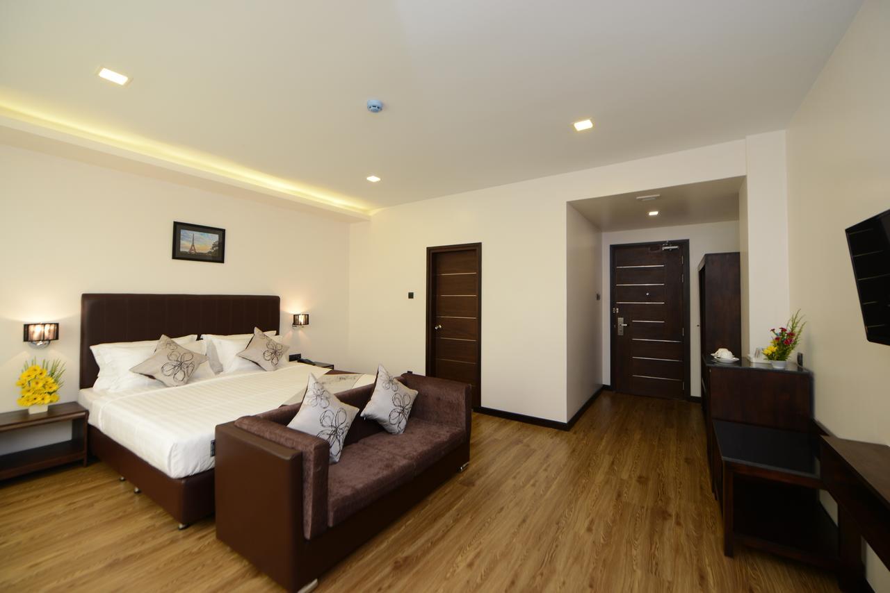Hotel Lexus Янгон Екстериор снимка